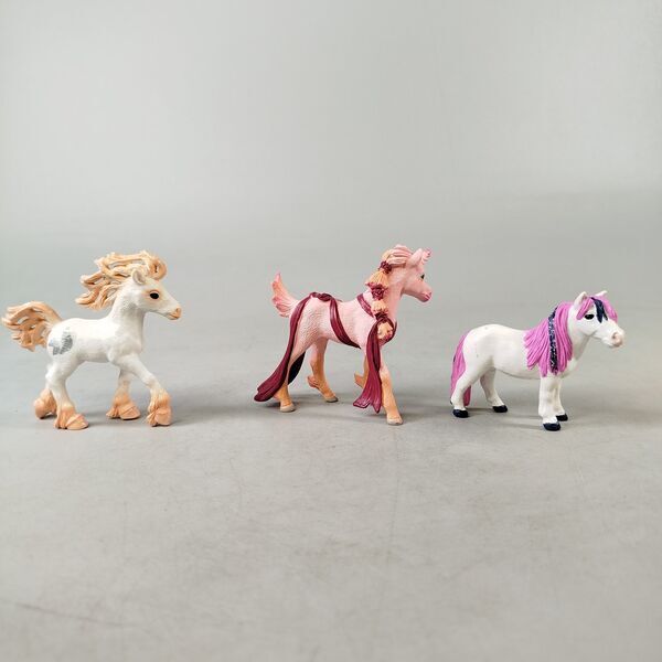 Schleich Tiere Bundle 7 Teile Pferde & Einhörner Figurene | mehrfarbig, image 1 of 3