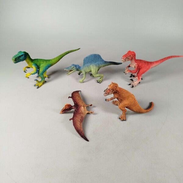 Schleich Animal Bundle Dinosaurs 5 Pieces Figures | multicoloured, image 1 of 4