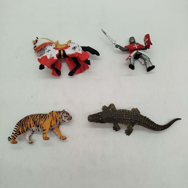 Schleich Tiere Bundle Ritter 4x Figurene | mehrfarbig, image 1 of 3
