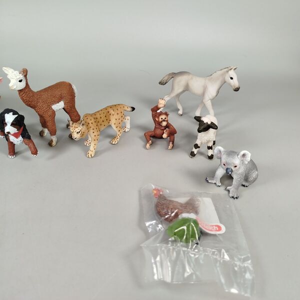 Schleich Tiere Set von 13 Figuren - Hund, Löwe, Pferdefohlen, Koala | mehrfarbig 2
