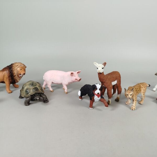 Schleich Tiere Set von 13 Figuren - Hund, Löwe, Pferdefohlen, Koala | mehrfarbig 3