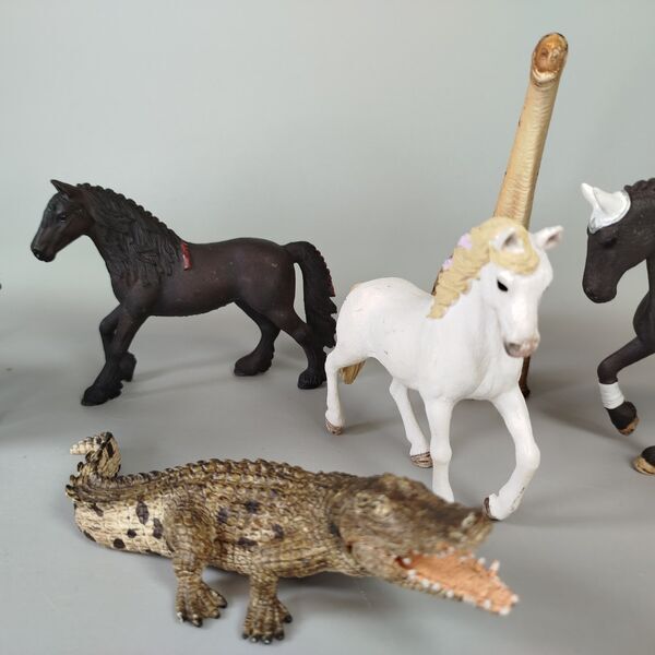 Schleich Tiere Set von 8 Figuren - Pferde, Dinosaurier, Krokodil | mehrfarbig 5