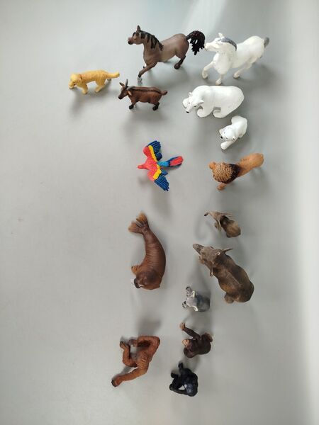 Schleich Tierfiguren Set von 15 Tieren - Pferde, Hunde, Elefanten, Löwen | mehrfarbig 2