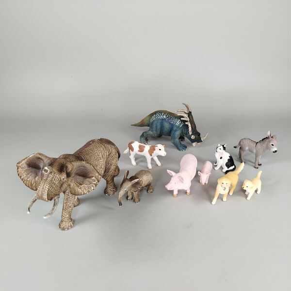 Schleich Tierfigurenset von 10, Elefanten, Hunde, Katzen, Dinosaurier | mehrfarbig 1
