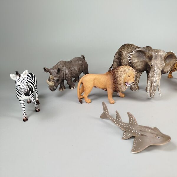 Schleich Zoo Tierfiguren Set von 8 | mehrfarbig 2