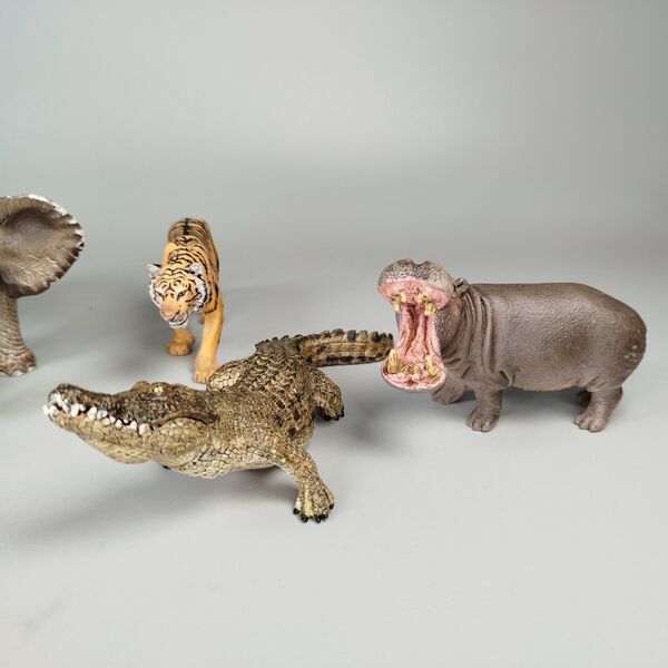 Schleich Zoo Tierfiguren Set von 8 | mehrfarbig 3