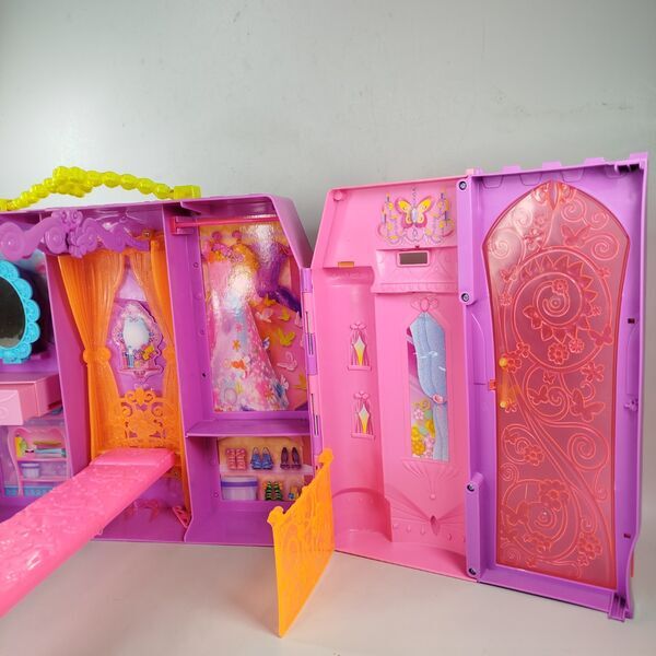 Schloss Spielset & Schweine-Fütterspiel - Kinder Spielzeug Set | mehrfarbig 5