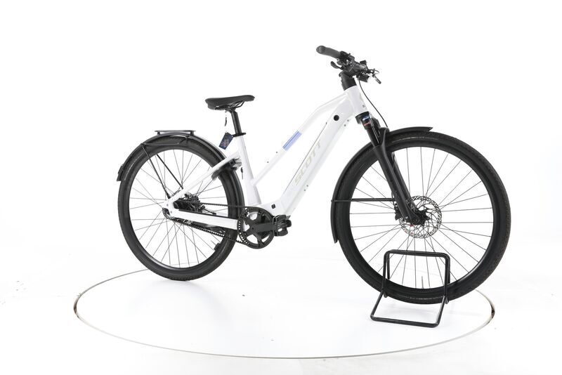 Scott Passage 1 2025 | white | 28" | M | < 500 km, image 2 of 5
