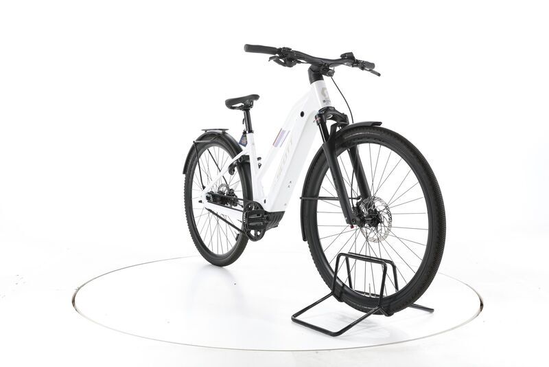 Scott Passage 1 2025 | white | 28" | M | < 500 km, image 3 of 5