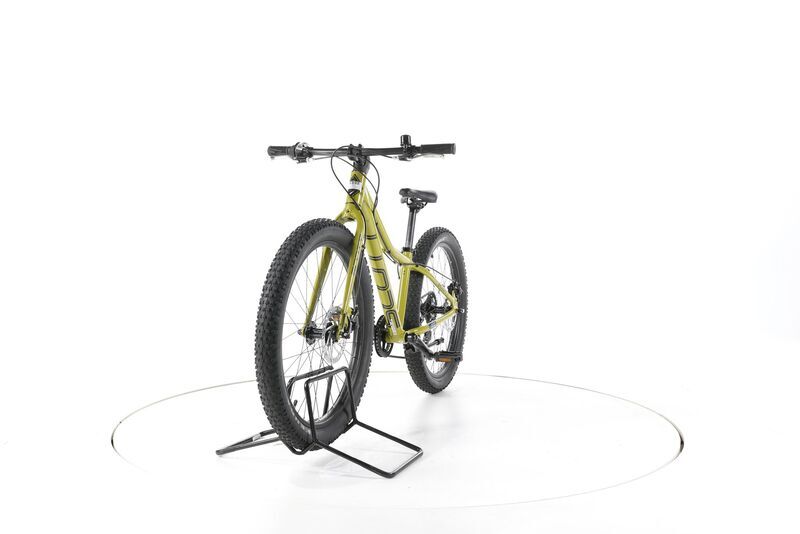 Scott Roxter 24 2022 | yellow | 24" | one size 4