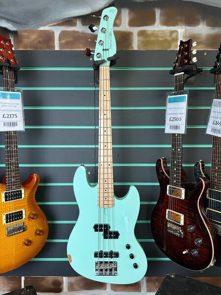 Sire Marcus Miller U5 Short Mint 2025 Electric Bass | Original, image 2 of 5