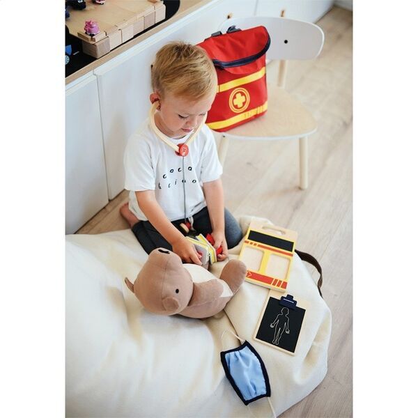 Small Foot Notarztrucksack | rot 2