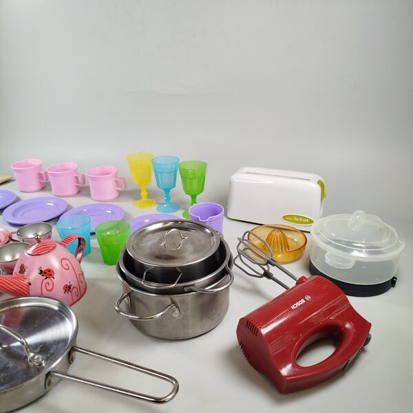 Spielküchen-Set mit Zubehör und Schürze | mehrfarbig 1