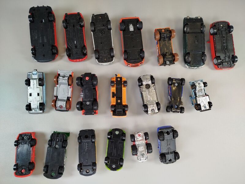 Spielzeugautos - Set von 20 Fahrzeugen | multicolored 3