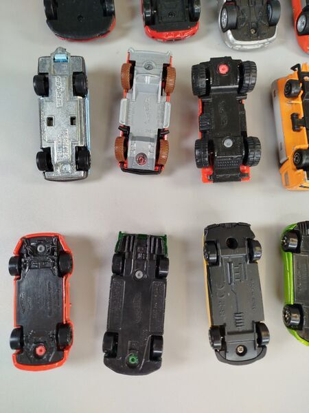 Spielzeugautos - Set von 20 Fahrzeugen | multicolored 4