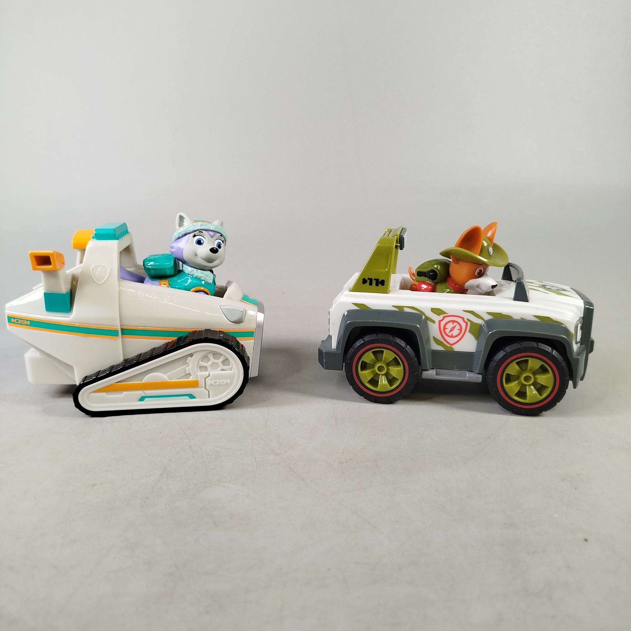 Spin Master Bundle Paw Patrol Jungle Cruiser & Schneemobil Tracker & Everest Set von 4 Fahrzeuge & Figurene