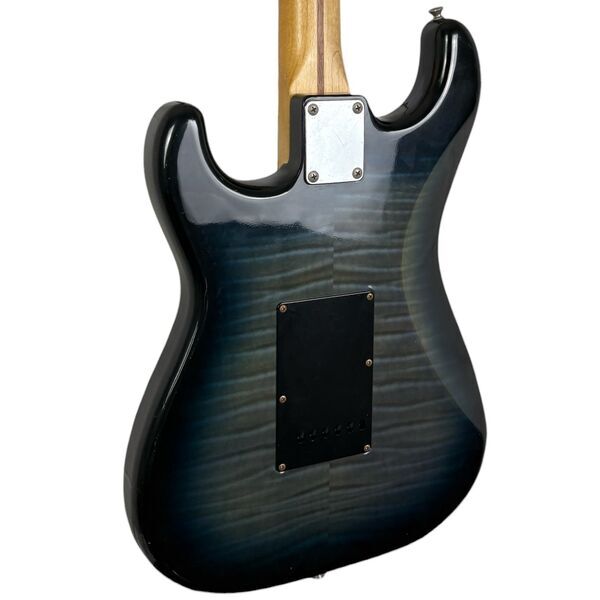 Squier by Fender Japan SST-R Stratocaster 1999-2002 - Transparentny Niebieski Burst | niebieski burst, image 5 of 5