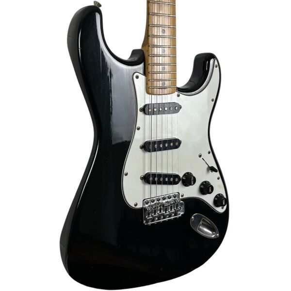 Squier by Fender Japan Stratocaster 1984 | black, image 2 of 5