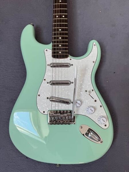 Squier Vintage Modified Surf Stratocaster 2012 | Surf Green, image 3 of 5