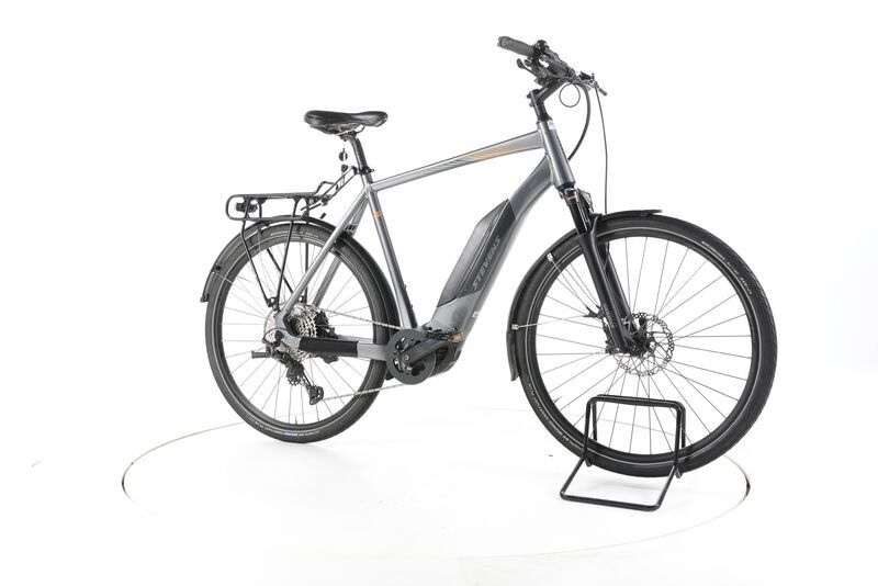 Stevens E-8X 2022 | šedá | 28" | 61 cm | 500 - 3000 km, image 2 of 5