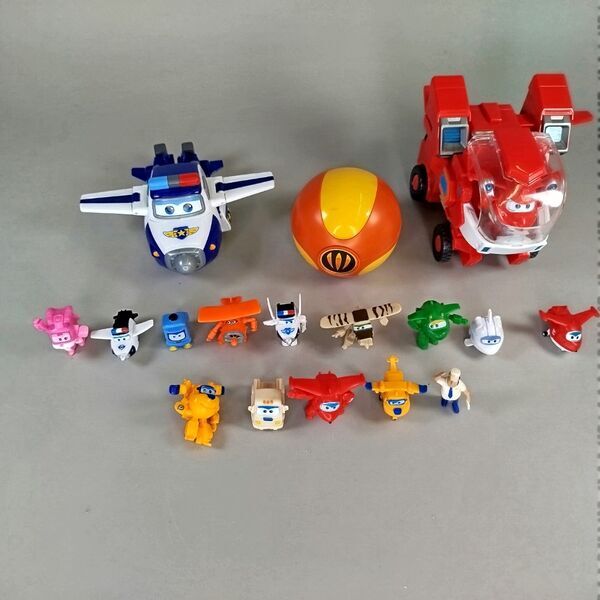 Super Wings Figuren Set - 18 Flugzeugfiguren | multicolored 3