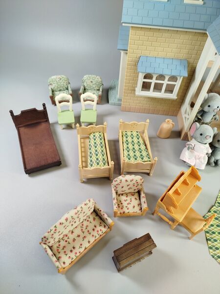 Sylvanian Families Riverside Lodge Haus mit Figuren, Möbeln, Zubehör | mehrfarbig 4