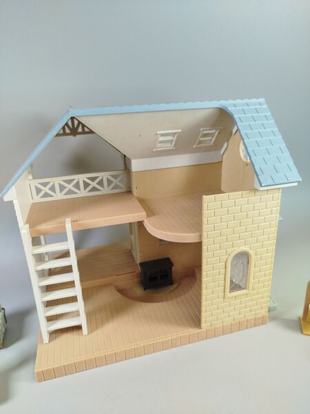 Sylvanian Families Riverside Lodge Haus mit Figuren, Möbeln, Zubehör | mehrfarbig 5