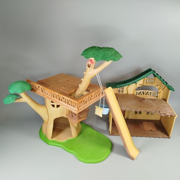 Sylvanian Families Set - Baumhaus und Haus am See | mehrfarbig 2