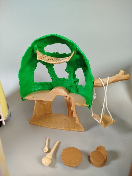 Sylvanian Families Set - Baumhaus, Kindergarten-Bus, Himbeerhaus | multicolored 4