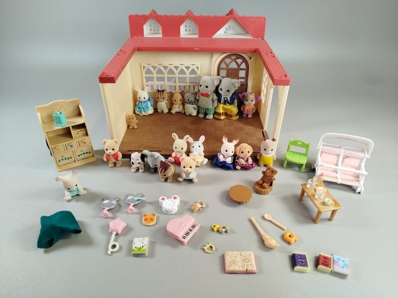 Sylvanian Families Set - Baumhaus, Kindergarten-Bus, Himbeerhaus | multicolored 5