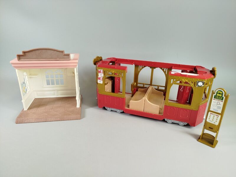 Sylvanian Families Set - Süßwarenladen 5051 and Stadtbahn 6007 | multicolored 3