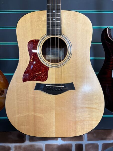 Taylor 110 Natural 2004 Left-Handed Acoustic Guitar | Natural, image 2 of 5