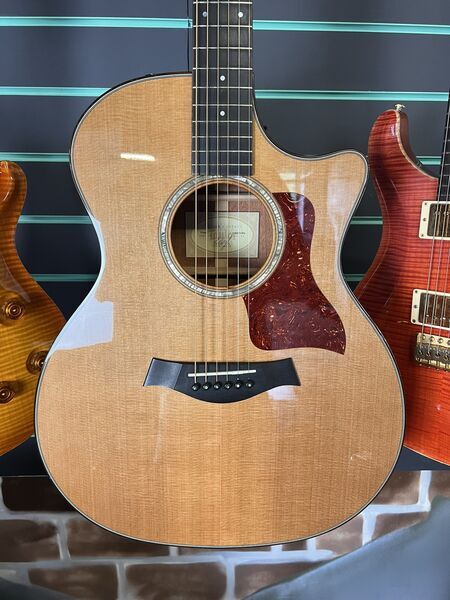 Taylor 514ce Gloss Natural 2011 Grand Auditorium Electro-Acoustic Guitar | Gloss Natural, image 4 of 5