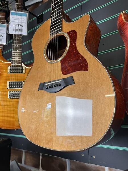 Taylor 514ce Gloss Natural 2011 Grand Auditorium Electro-Acoustic Guitar | Gloss Natural, image 5 of 5