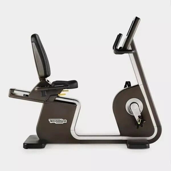 Technogym Artis Unity Recline | черно/кафяво 1