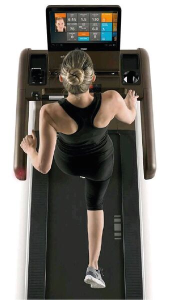 Technogym Artis Unity Run | черно/кафяво 4