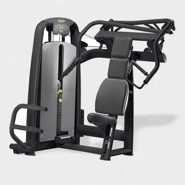 Technogym Selection Chest Incline | черно/сиво 1