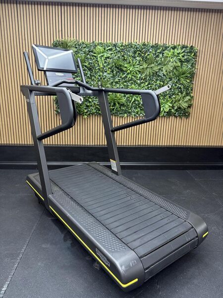 Technogym Skillrun 5000 Unity 3 (DJJ0EU) | black, image 1 of 4