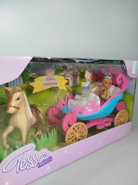Tessa Friends Königliche Kutsche mit Pferd & Puppe | mehrfarbig 1