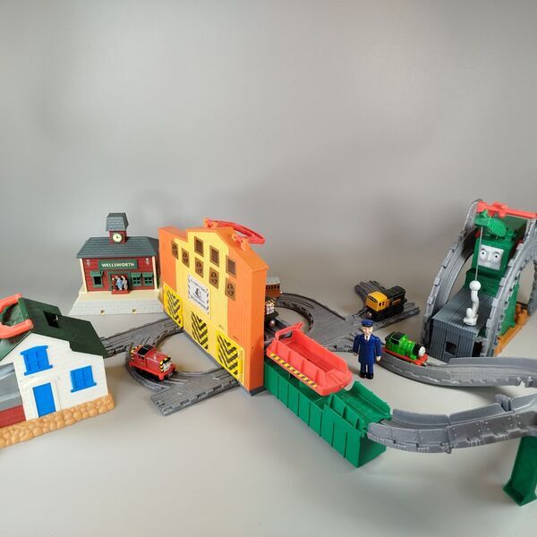 Thomas & Friends Eisenbahnset - Lokomotiven, Schienen & Zubehör | multicolored 1