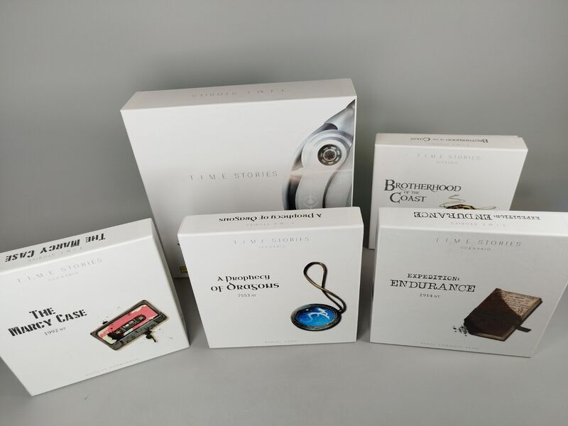 T.I.M.E Stories Brettspiel - 5 Erweiterungen | mehrfarbig 1