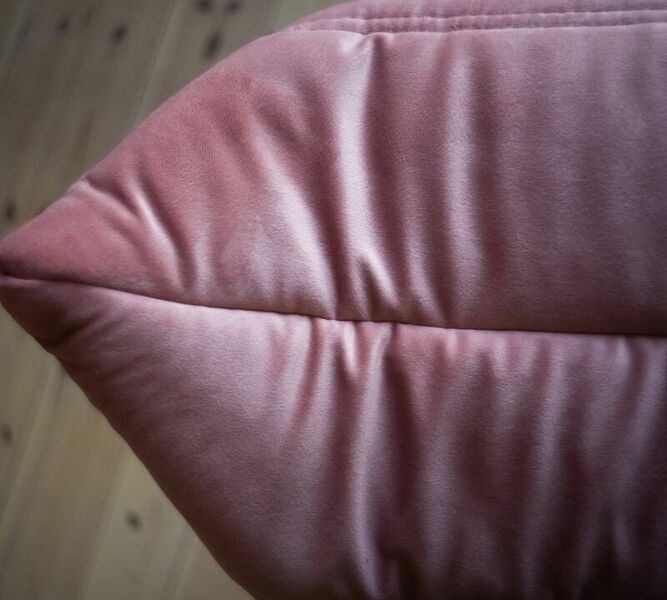Togo Ottoman velvet Perlrosa | pink, image 4 of 4