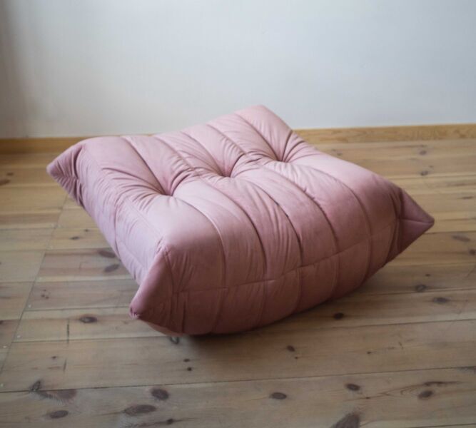 Togo Ottoman velvet Perlrosa | pink, image 1 of 5
