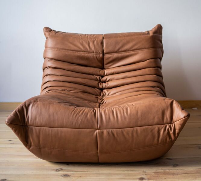 Togo armchair smooth leather Folk Brown | brown, image 1 of 5
