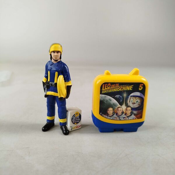 Tonies Bundle Leo und der Abenteuermaschine Set von 2 Tonie Hörfigurene | multicolored, image 1 of 2