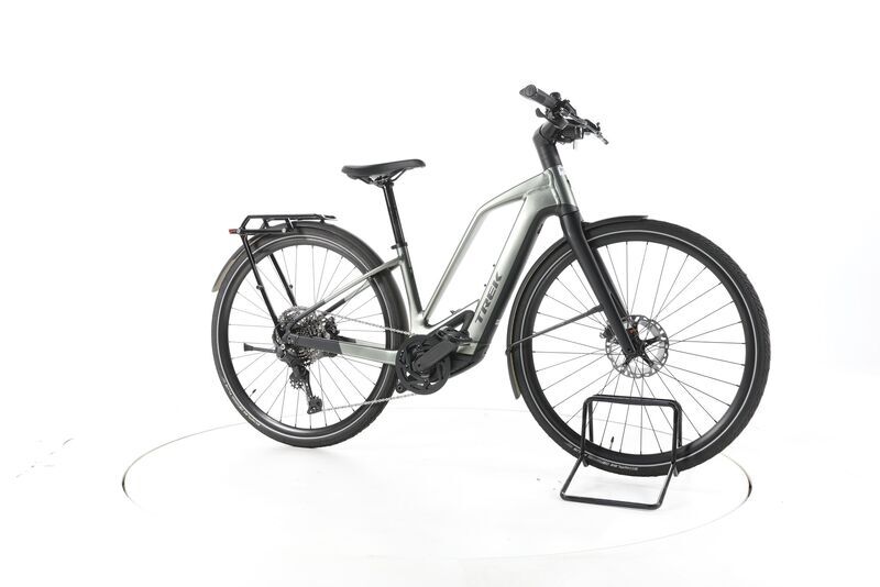 Trek FX+ 7 2024 | grey | 28" | S | < 500 km, image 1 of 4