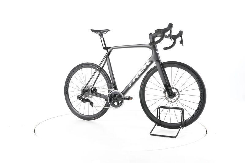 Trek Madone SL 6 AXS Gen 8 2025 | černá | 28" | XL, image 1 of 4