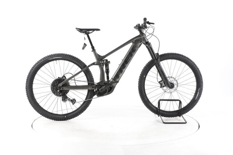 Trek Rail 5 2023 | černá | 29" | 45 cm | 500 - 3000 km, image 1 of 5