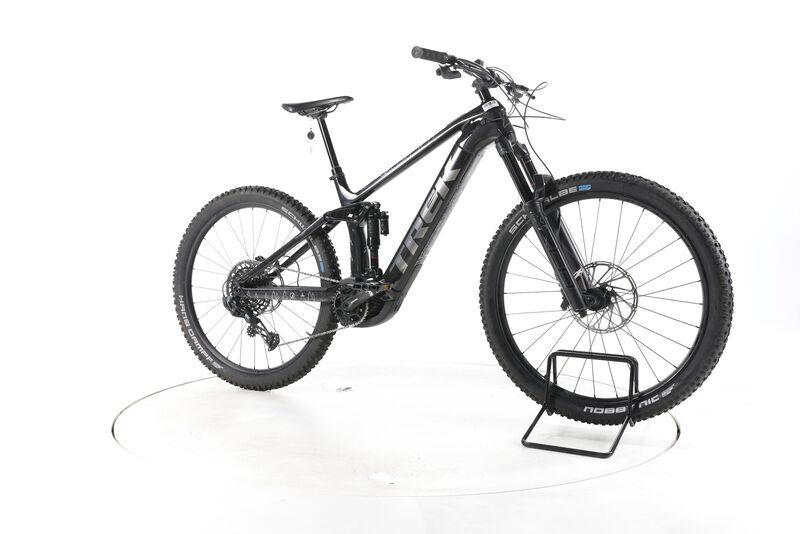 Trek Rail 9.8 XT Gen 4 2024 | preto | 29" | L | 500 - 3000 km, image 2 of 5