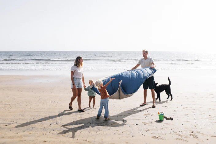 UNFOLD Kuscheldecke (RECYCLED) | blau 4